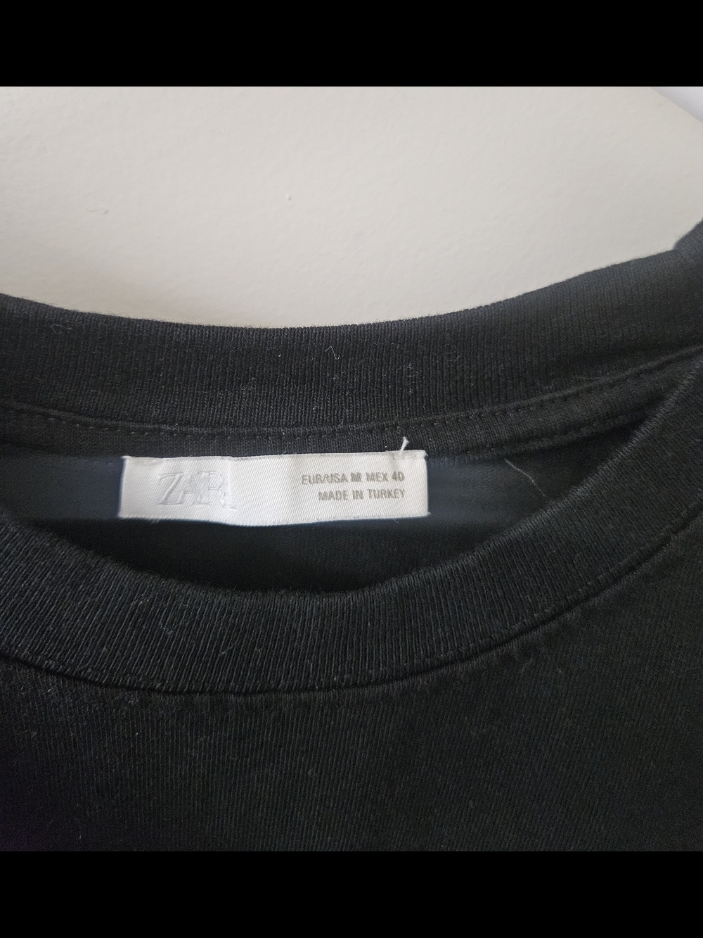 Zara Black Short-Sleeve Tee with Small White Chest Graphic - Picture 6 of 12